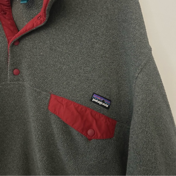 Patagonia Men's Lightweight Synchilla Snap-T Grey Red Pullover - Picture 4 of 4